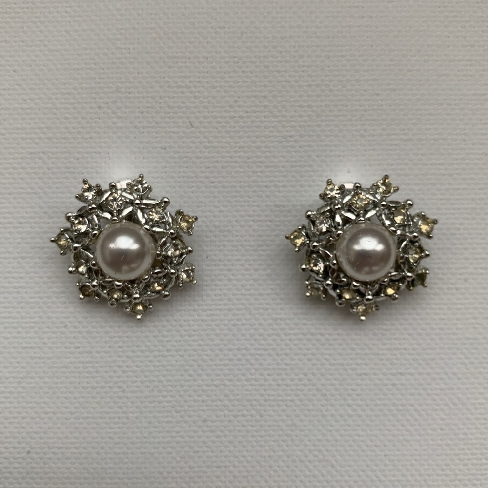Vtg SARAH COVENTRY Rhinestone Pearl Clip Earrings